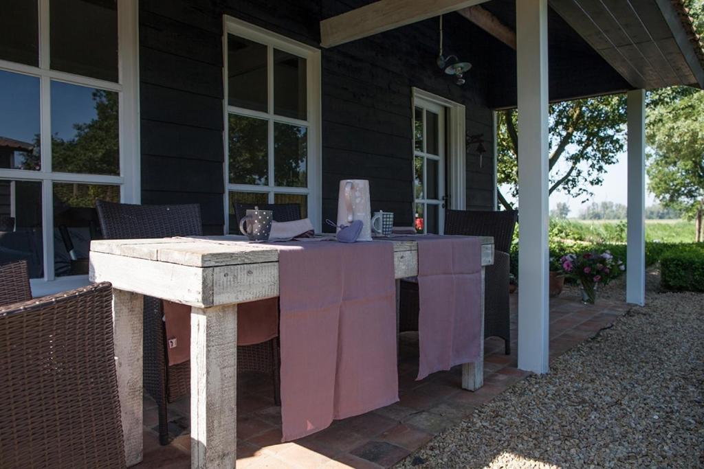 In D'Ouwe Vlaamse Schuur Bed & Breakfast Ossendrecht Luaran gambar